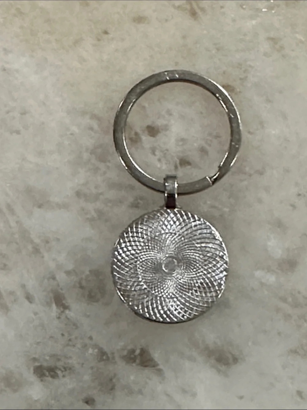 Silver Alien Round Metal Keychain